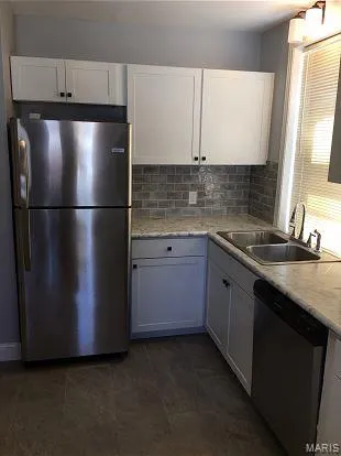 $1,350 | 4947 Tholozan Avenue, St. Louis, MO 63109