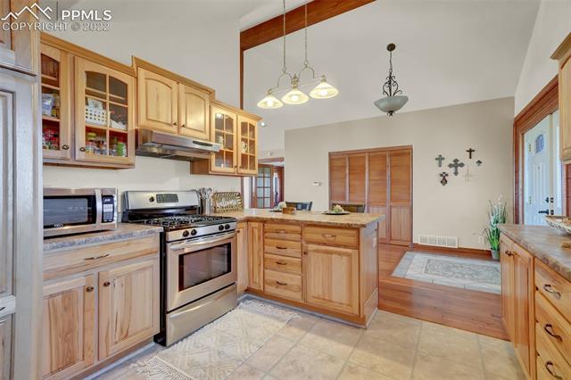 23025 Fix Run Point Calhan, CO 80808 - Photo 14 of 41 Kitchen Looking towards Front Door