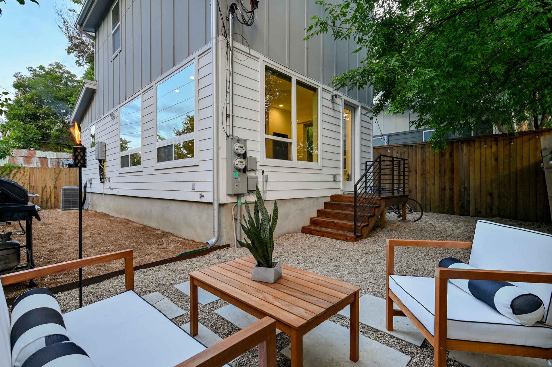 1131 Map Street, Unit 2 Austin, TX 78721 - Photo 4 of 37