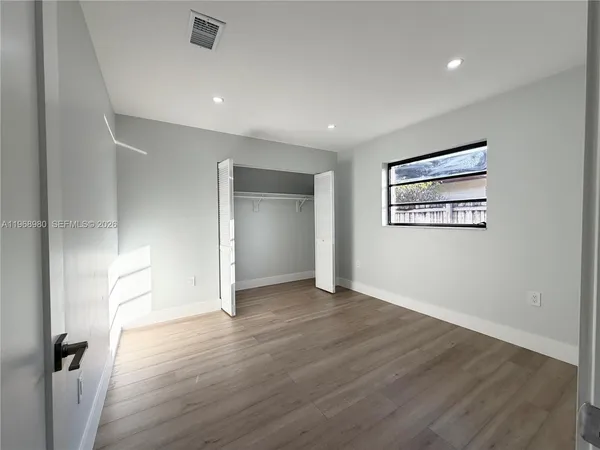 $3,100 | 250 Southwest 78th Avenue, Miami, FL 33144
