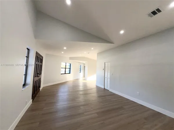 $3,100 | 250 Southwest 78th Avenue, Miami, FL 33144