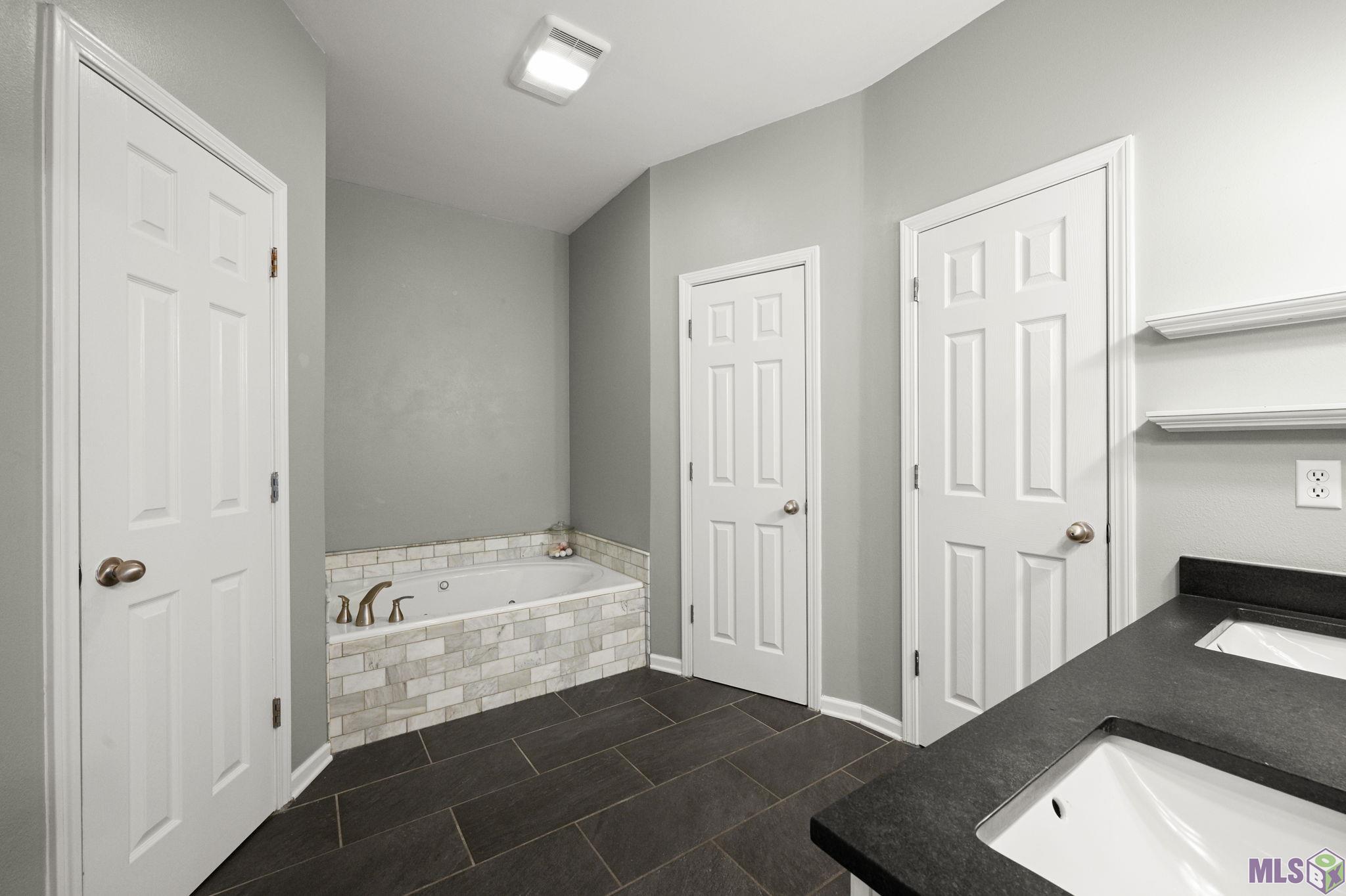 41082 Millie Road Gonzales, LA 70737 - Photo 18 of 45