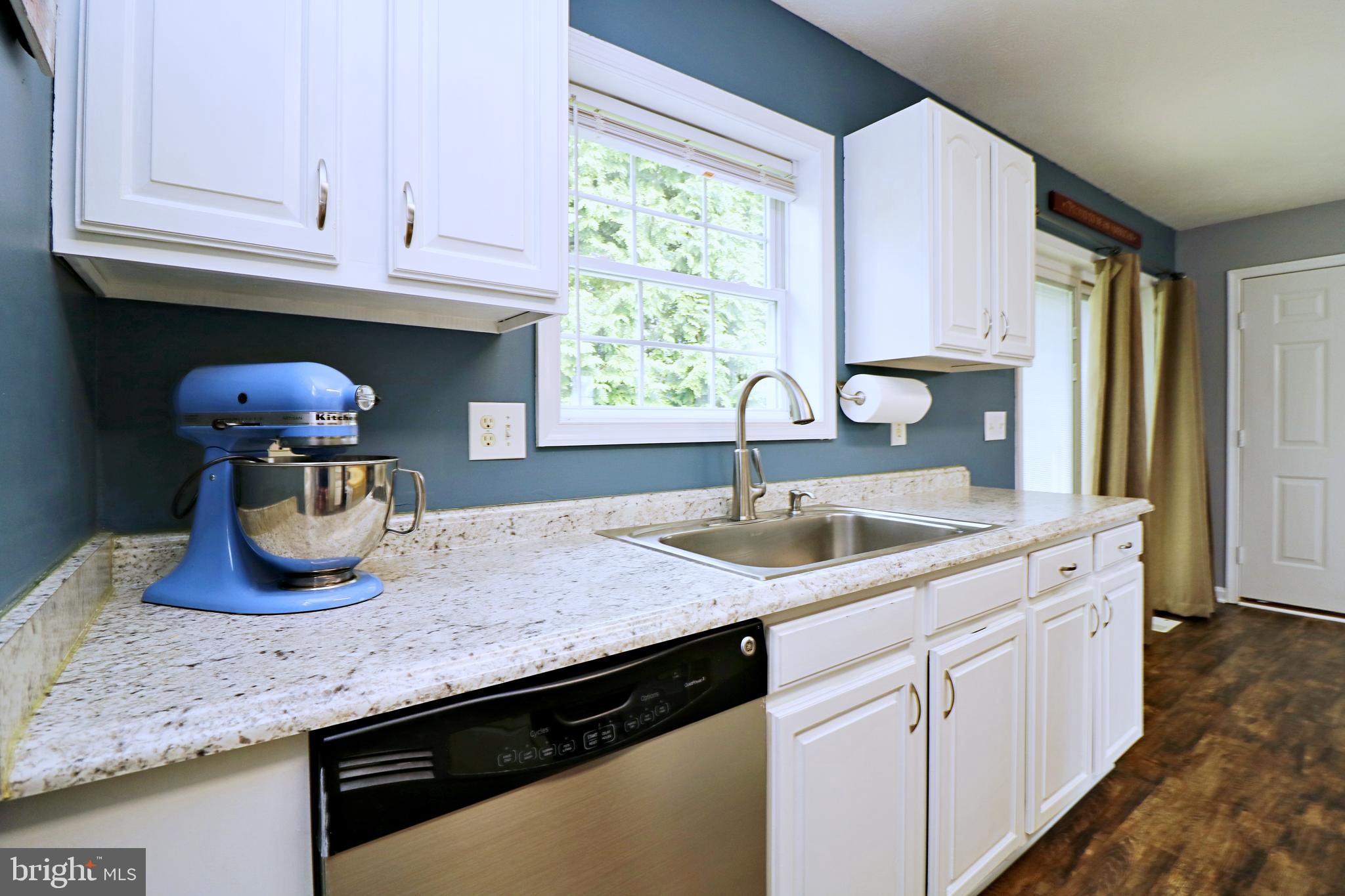 163 Robelei Drive Ranson, WV 25438 - Photo 13 of 26 Kitchen