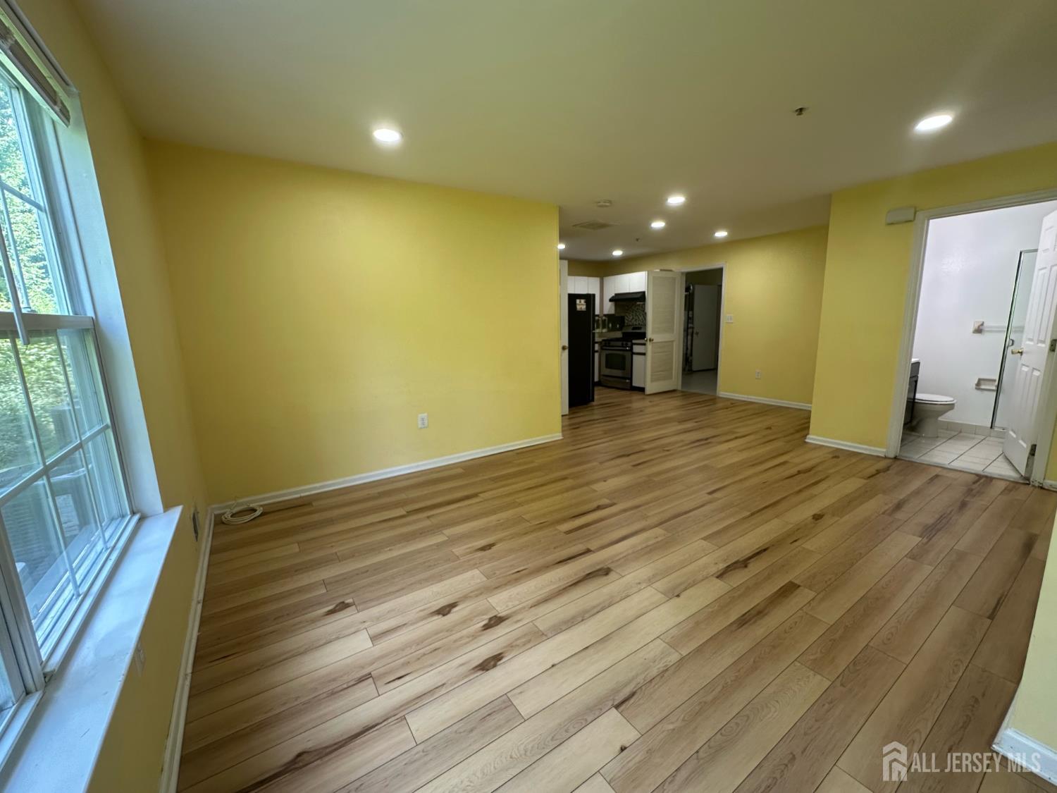 263 Prestwick Way Edison, NJ 08820 - Photo 11 of 30