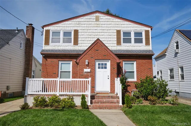 $1,159,000 | 9 Court Street, Elmont, NY 11003