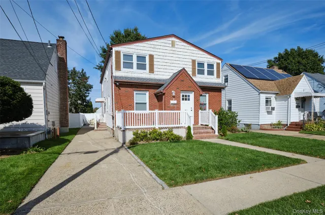 $1,159,000 | 9 Court Street, Elmont, NY 11003