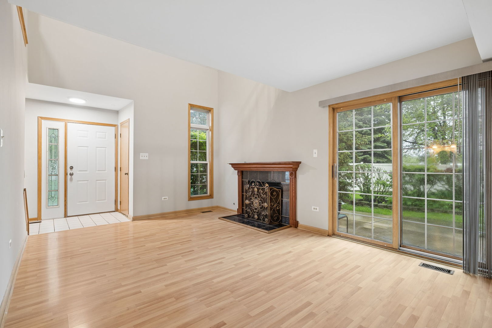 19895 Lakeview Way, Unit 1 Mokena, IL 60448 - Photo 4 of 20