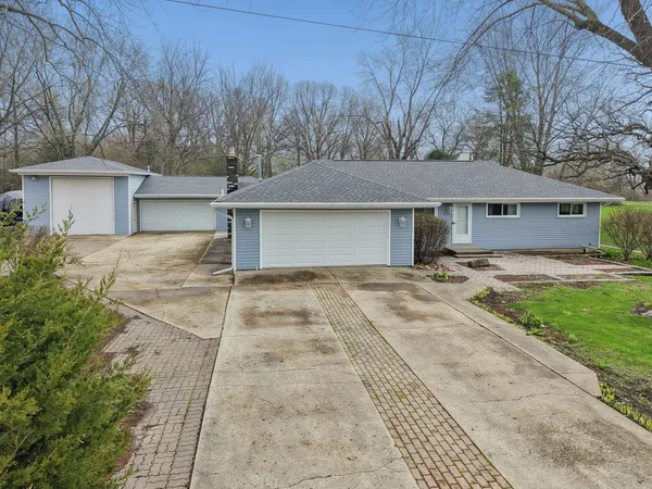 $450,000 | 36849 North Eastmoor Avenue, Lake Villa, IL 60046