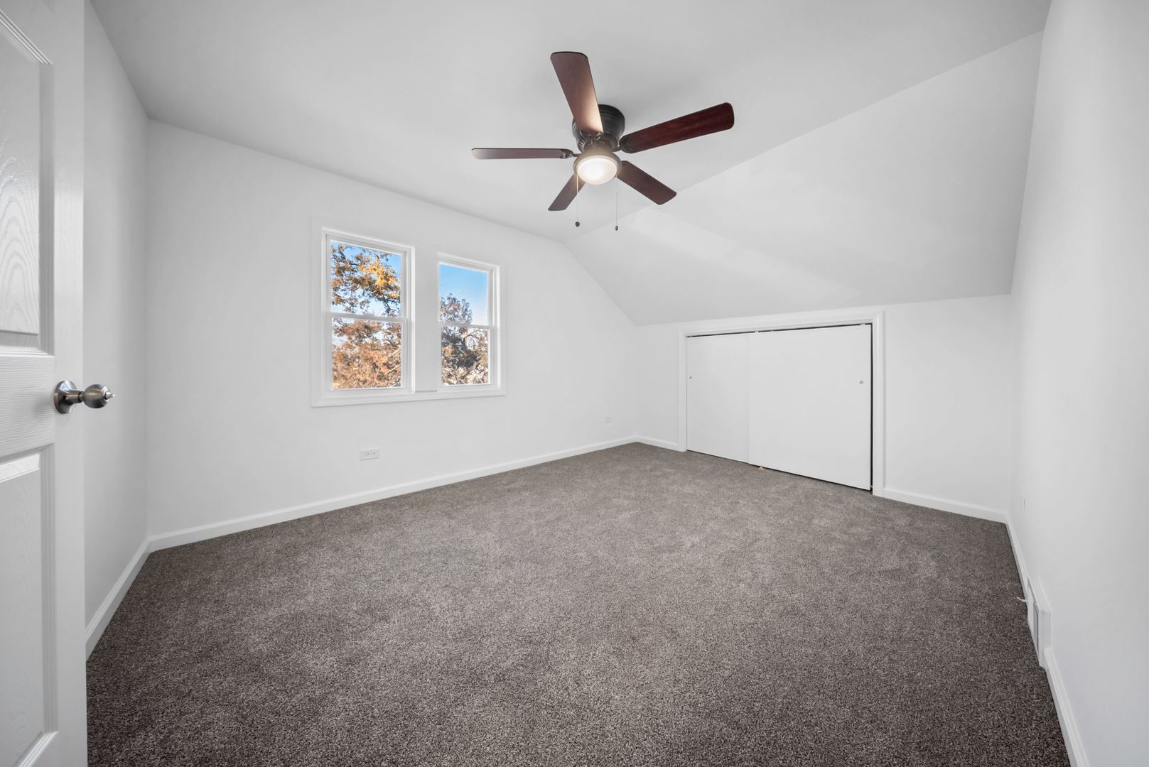 867 Church Road Aurora, IL 60505 - Photo 12 of 25