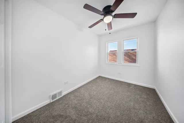 $3,000 | 867 Church Road, Aurora, IL 60505