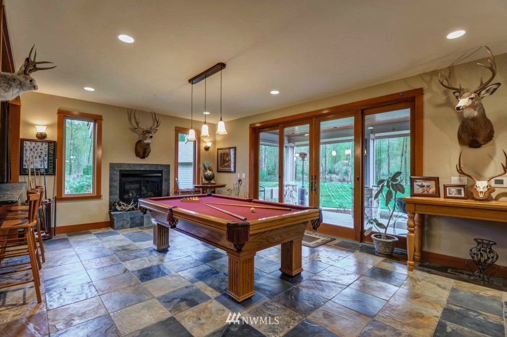 16861 Southeast Jones Road Renton, WA 98058 - Photo 5 of 15