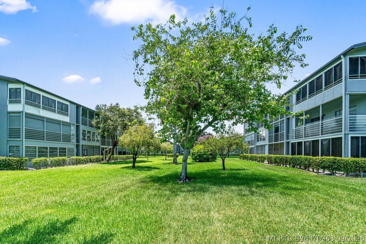 68 Suffolk B, Unit 680 Boca Raton, FL 33434 - Photo 21 of 22 Building 3