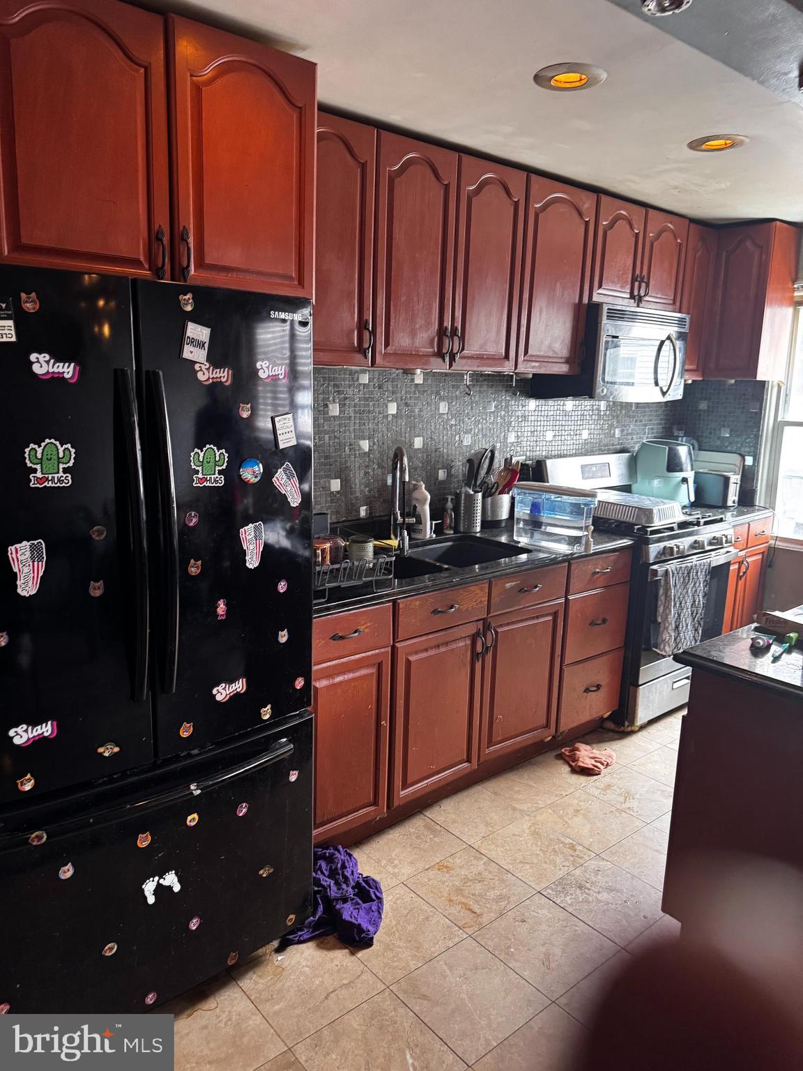 227 Laurel Road Sharon Hill, PA 19079 - Photo 4 of 8 Gallery Image 4