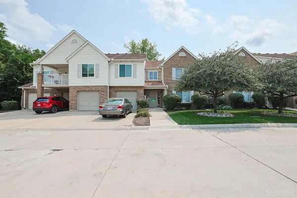 $280,000 | 3351 Lindsay Lane, Unit 33, Cincinnati, OH 45251