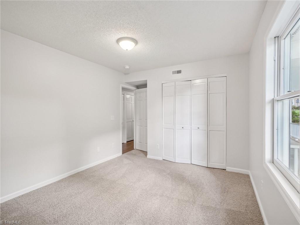 705 Rendall Court Burlington, NC 27215 - Photo 12 of 20 Gallery Image 12