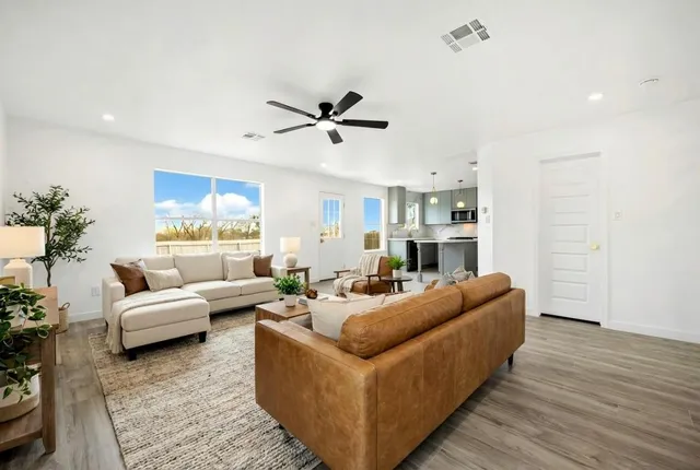 $315,000 | 13501 Sierra Wind Lane, Elgin, TX 78621