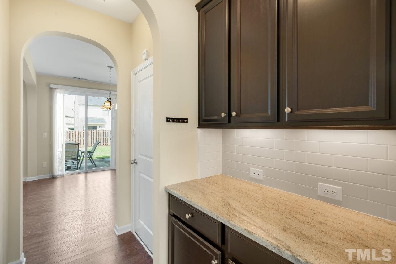 2433 Pilsley Road Apex, NC 27539 - Photo 6 of 28