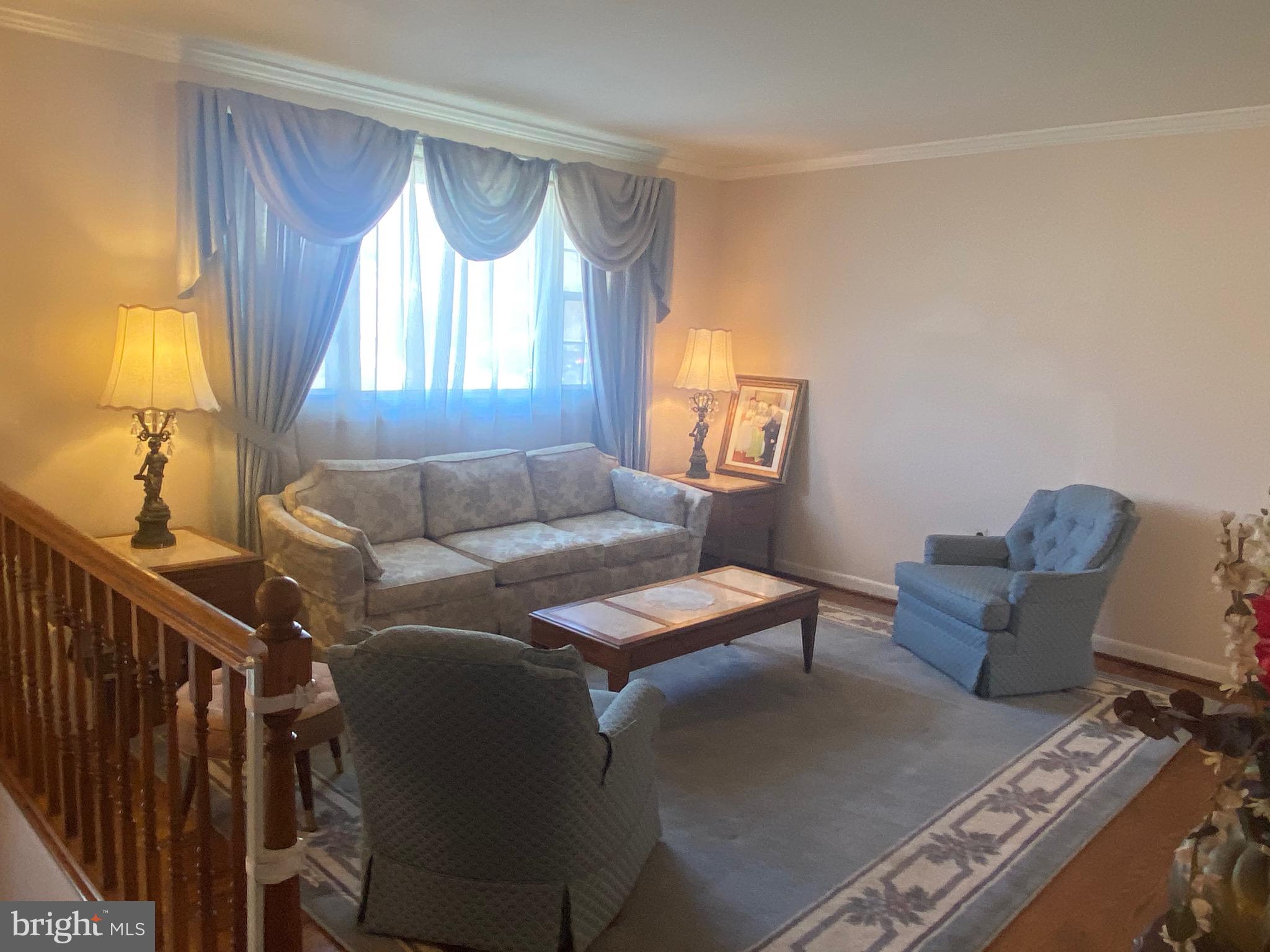 7605 Laurel Ridge Court Laurel, MD 20707 - Photo 7 of 34 living rom