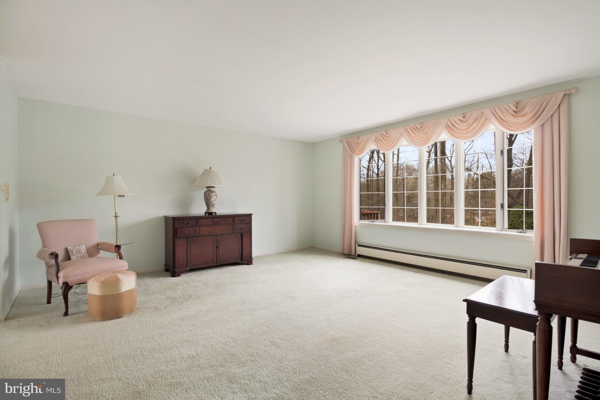 2647 Norbeck Road Silver Spring, MD 20906 - Photo 12 of 60 Living Room - 2647 Norbeck Road, Silver Spring