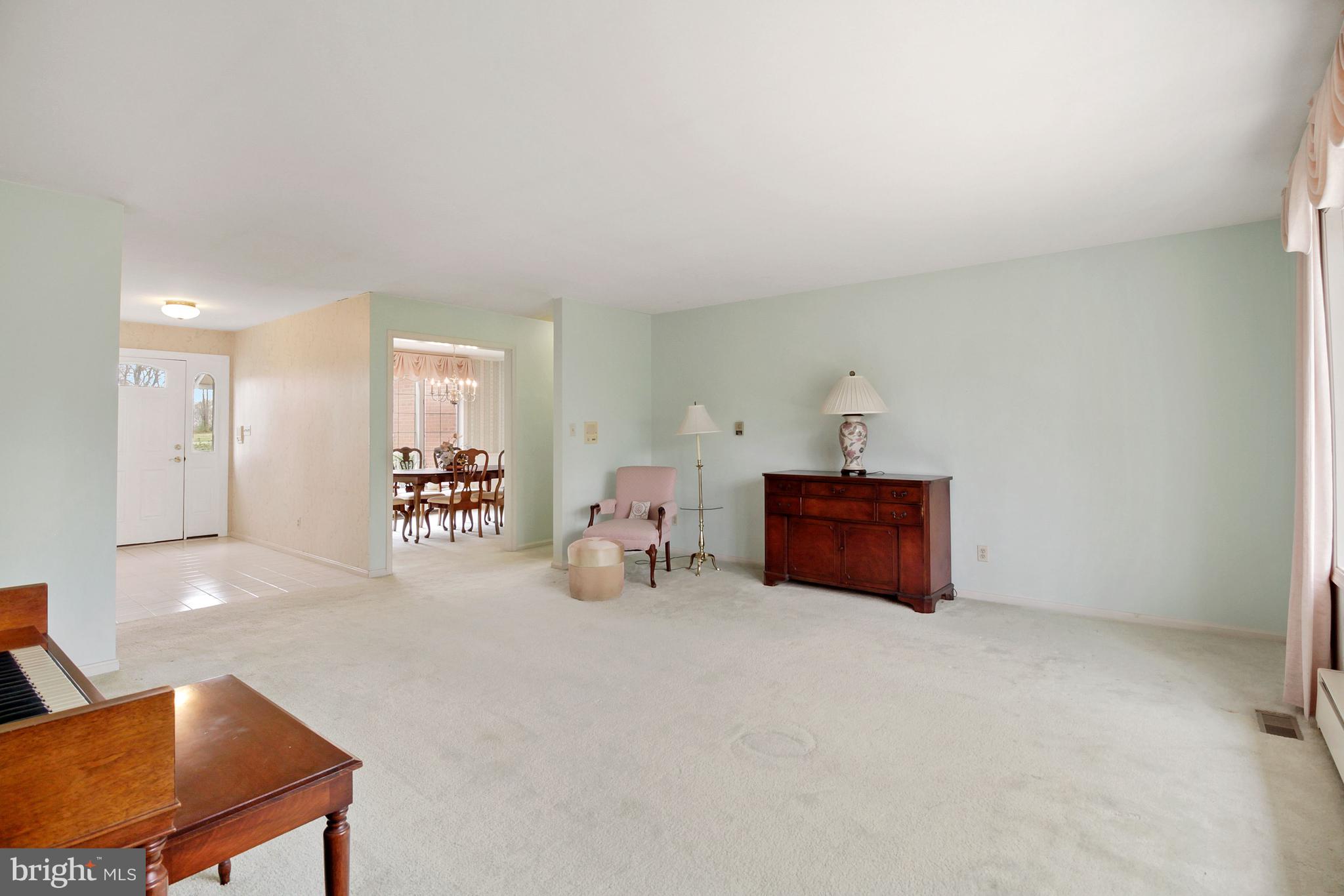 2647 Norbeck Road Silver Spring, MD 20906 - Photo 14 of 60 Living Room - 2647 Norbeck Road, Silver Spring