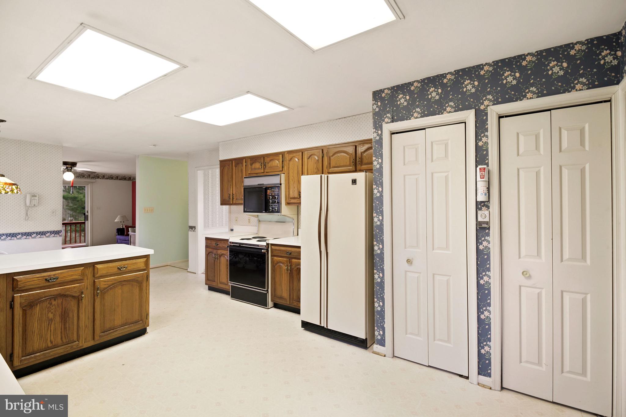 2647 Norbeck Road Silver Spring, MD 20906 - Photo 19 of 60 Kitchen - 2647 Norbeck Road, Silver Spring