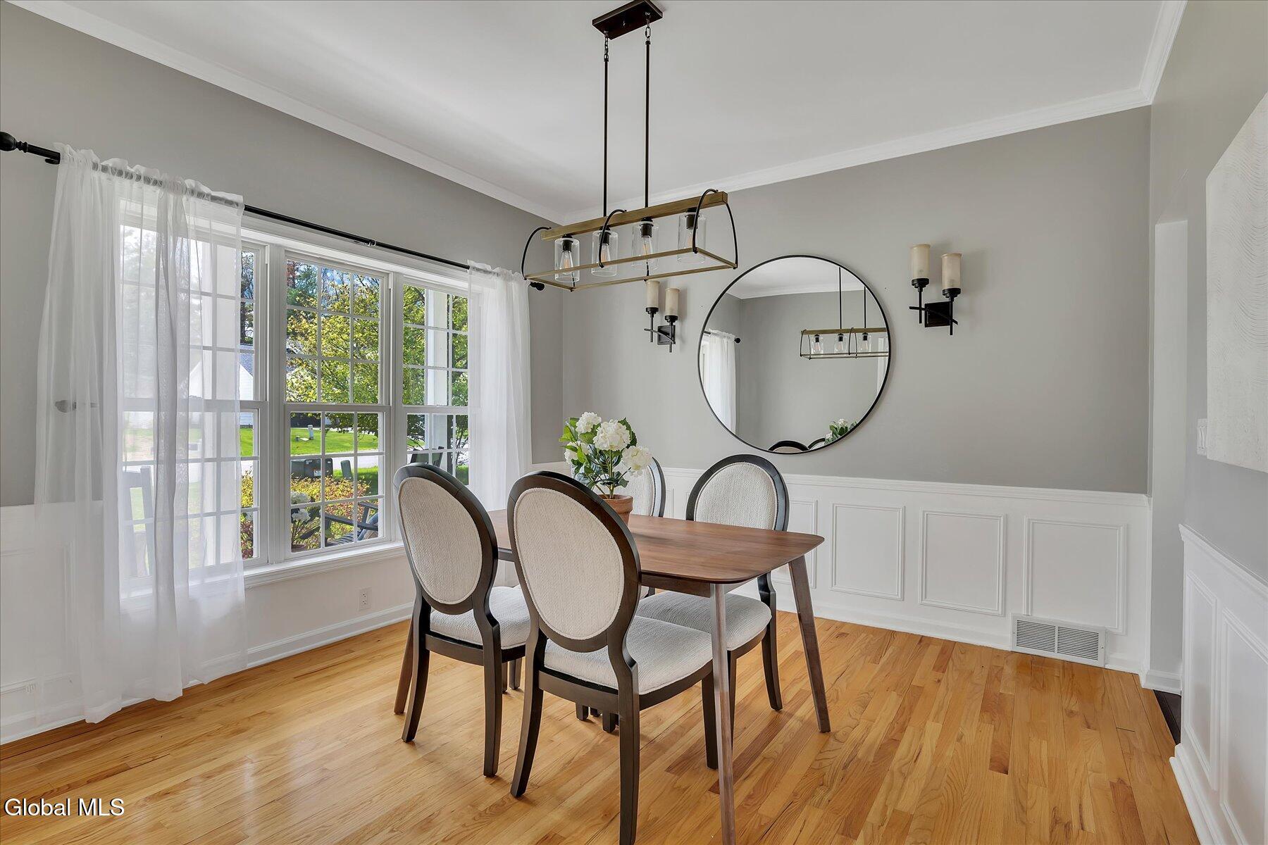 17 Springfield Drive Malta, NY 12118 - Photo 6 of 42 Dining Room