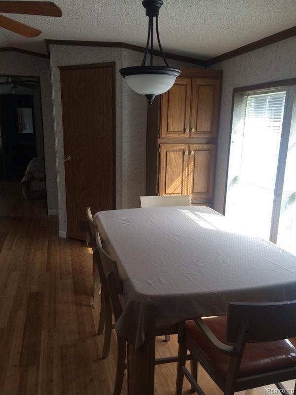 5132 Sheridan Road Vassar, MI 48768 - Photo 5 of 29 IMG_3259.jpg