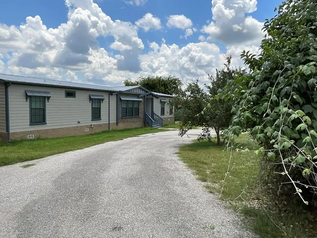 $280,000 | 269 Rangeland Road, Blanco, TX 78606