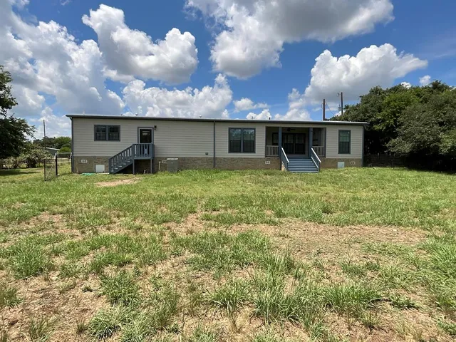 $280,000 | 269 Rangeland Road, Blanco, TX 78606