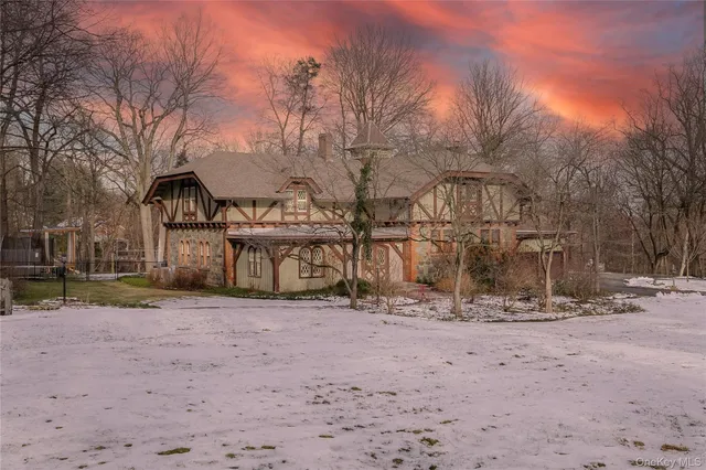 $1,175,000 | 595 Grand Avenue, Newburgh, NY 12550