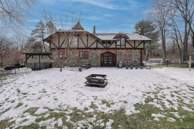 $1,175,000 | 595 Grand Avenue, Newburgh, NY 12550