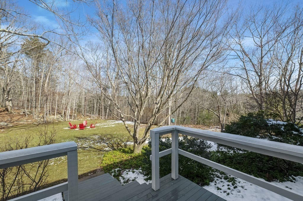 16 Loading Place Road Manchester, MA 01944 - Photo 23 of 29