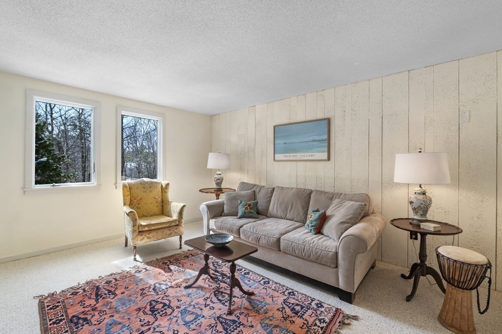 16 Loading Place Road Manchester, MA 01944 - Photo 9 of 29