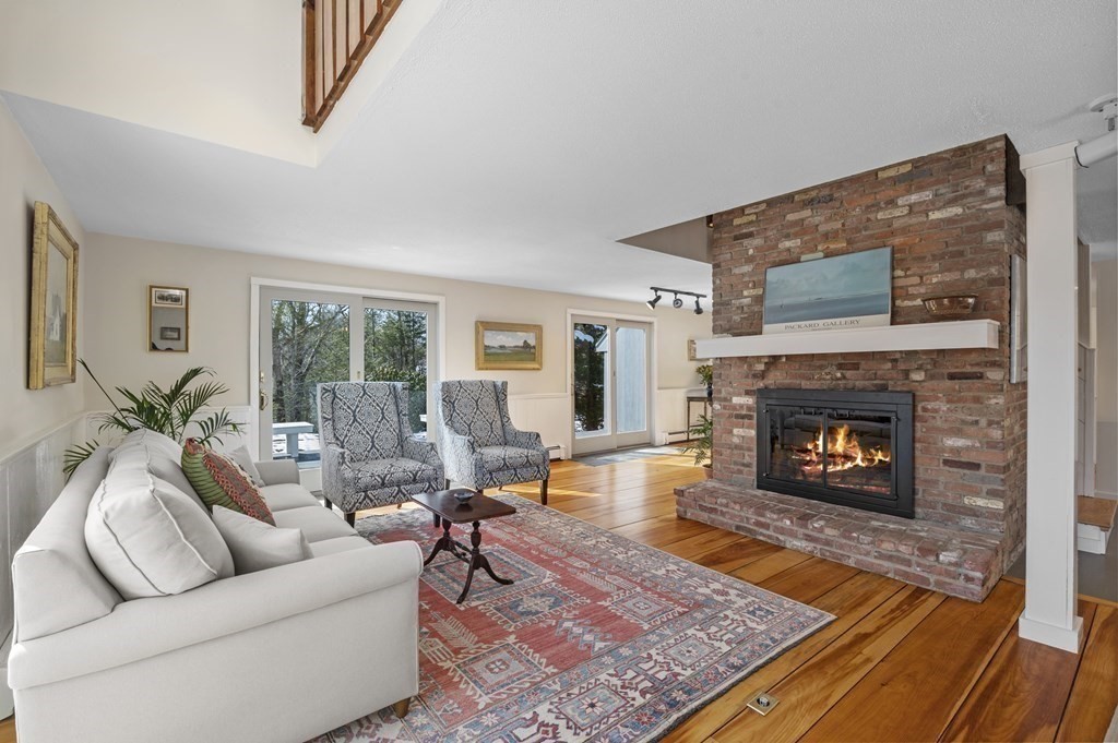 16 Loading Place Road Manchester, MA 01944 - Photo 10 of 29