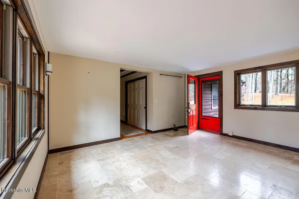 $1,465,000 | 9 Bott Hill Road, Egremont, MA 01230