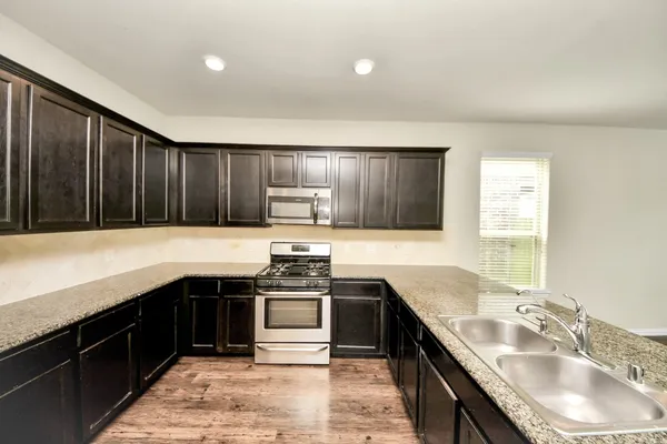 $2,600 | 1437 Northwood Springs Drive, Crosby, TX 77532