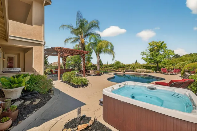 $1,250,000 | 5132 Thalia Drive, El Dorado Hills, CA 95762