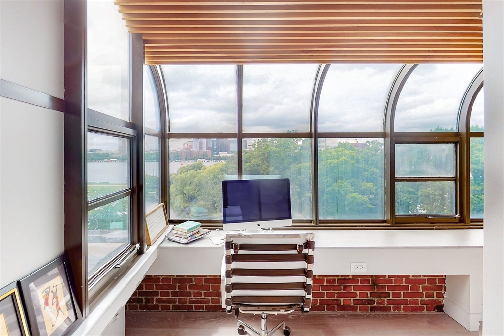 270 Beacon Street, Unit H5 Boston, MA 02116 - Photo 29 of 38 a view of a large window with an outdoor view