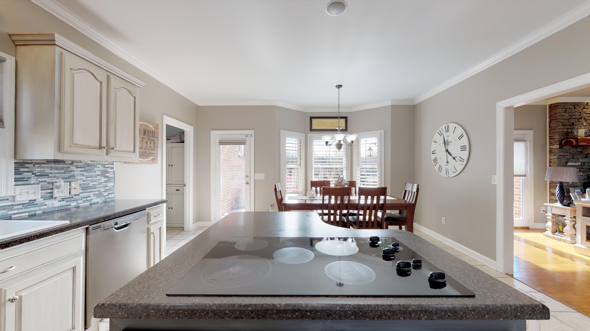 7450 Delbridge Road Murfreesboro, TN 37127 - Photo 18 of 50 a living room with furniture and a table