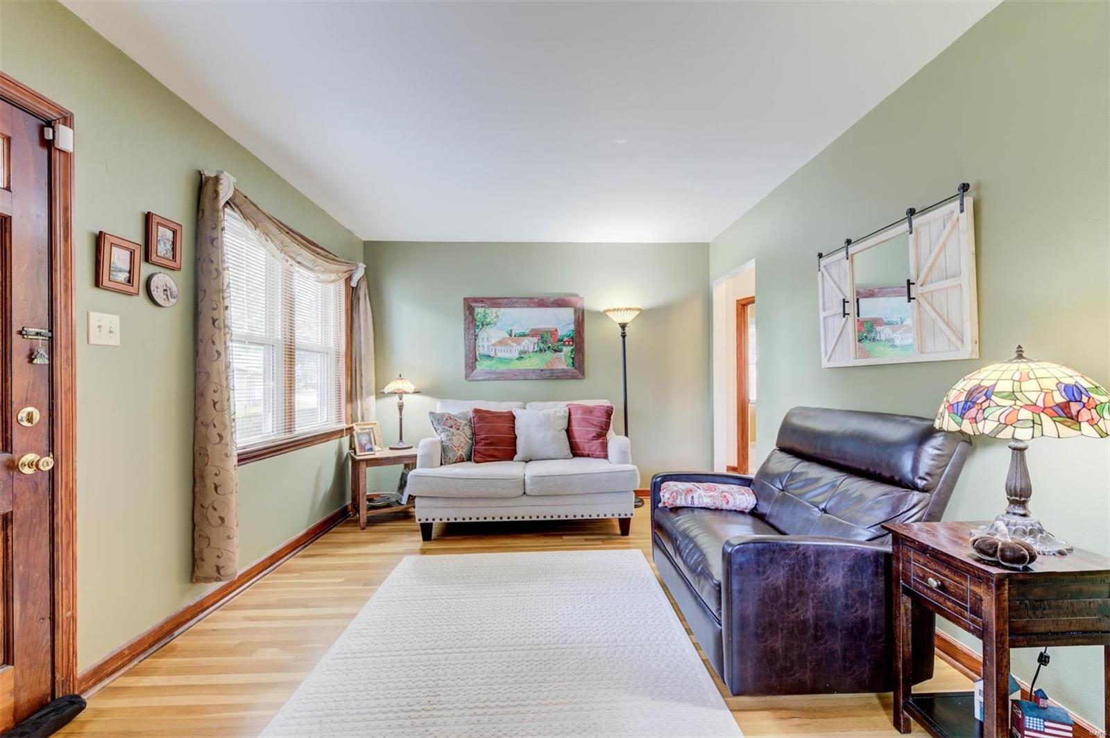 315 Derhake Road Florissant, MO 63031 - Photo 9 of 35 Gallery Image 9