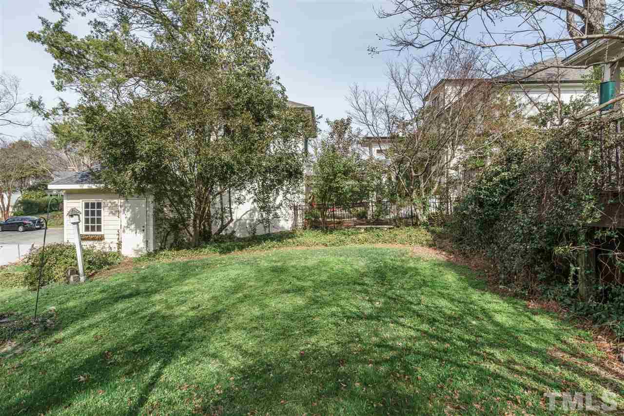 1621 St Marys Street Raleigh, NC 27608 - Photo 23 of 25 a view of yard with green space