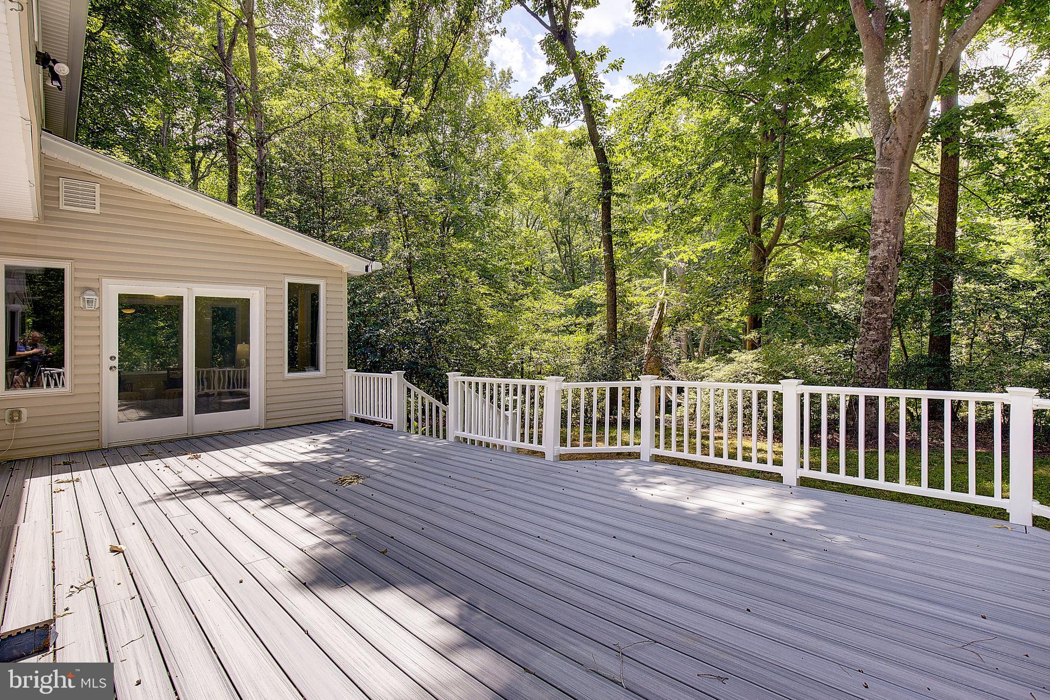 10410 3 Doctors Road Dunkirk, MD 20754 - Photo 27 of 46 Great entertaining space.