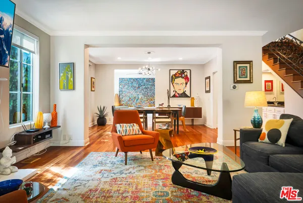 $1,399,000 | 10437 Moorpark Street, Toluca Lake, CA 91602