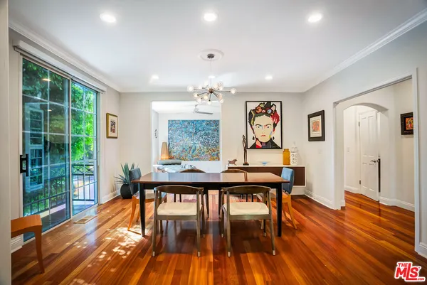 $1,399,000 | 10437 Moorpark Street, Toluca Lake, CA 91602