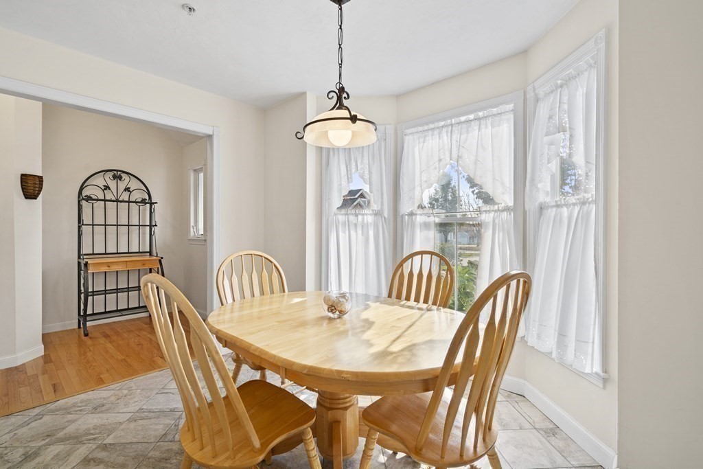 4 Strawberry Lane, Unit E Hudson, MA 01749 - Photo 4 of 40