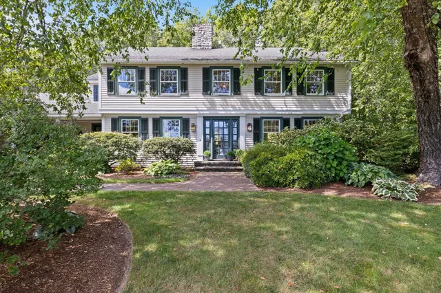$1,750,000 | 276 Exeter Road, Hampton Falls, NH 03844