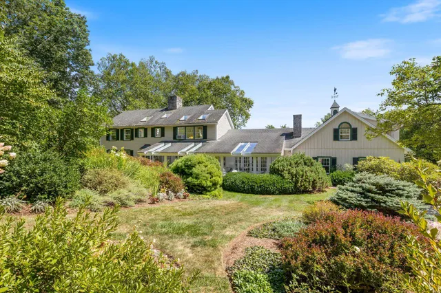 $1,750,000 | 276 Exeter Road, Hampton Falls, NH 03844