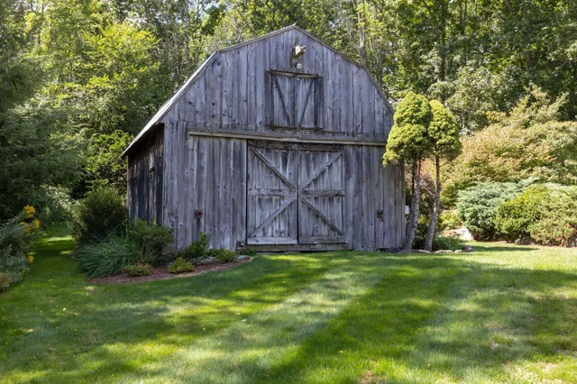 $1,750,000 | 276 Exeter Road, Hampton Falls, NH 03844