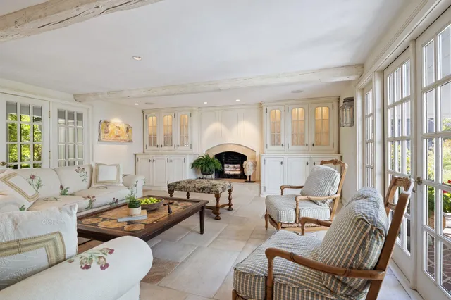 $1,750,000 | 276 Exeter Road, Hampton Falls, NH 03844