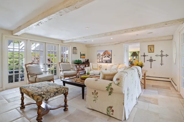 $1,750,000 | 276 Exeter Road, Hampton Falls, NH 03844